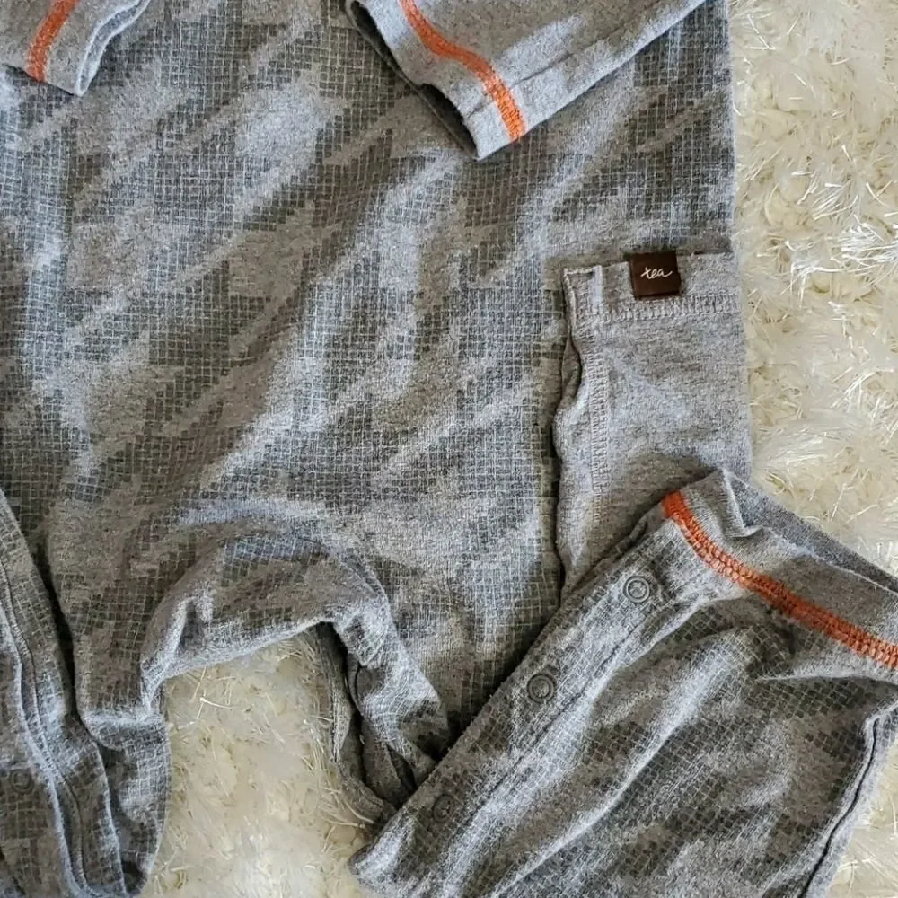 18-24 month onsie by Tea. Excellent condition